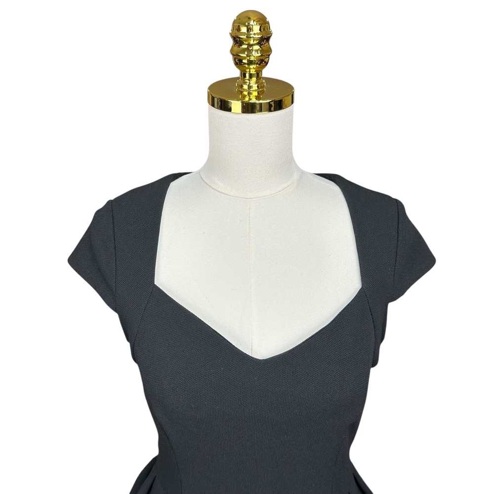 Vintage Betsey Johnson Black Peplum Sheath Dress Sweetheart Neck Cap Sleeve SZ 6 - Picture 3 of 7